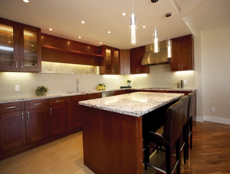 175 Cumberland St, Toronto, ON M5R