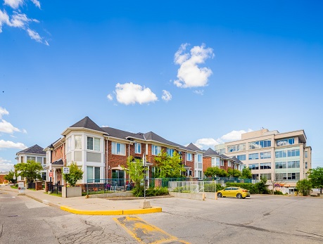 18 CLARK AVE WEST