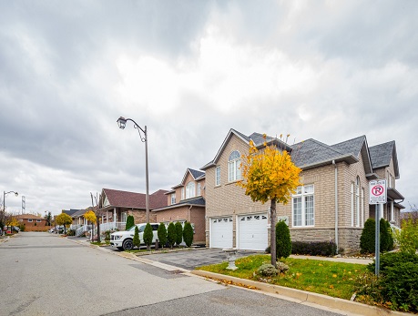 1-19 AMALFI COURT
