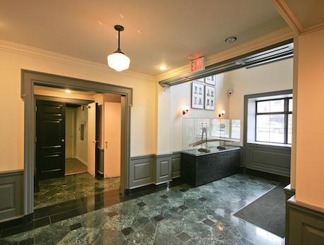 781 KING ST W