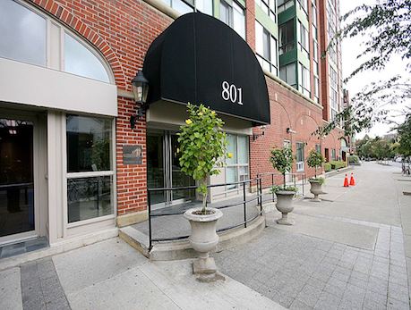 801 KING ST W